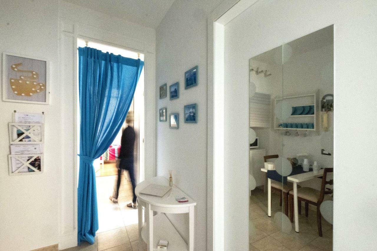 A Casa Di Giulia Napoli Bagian luar foto